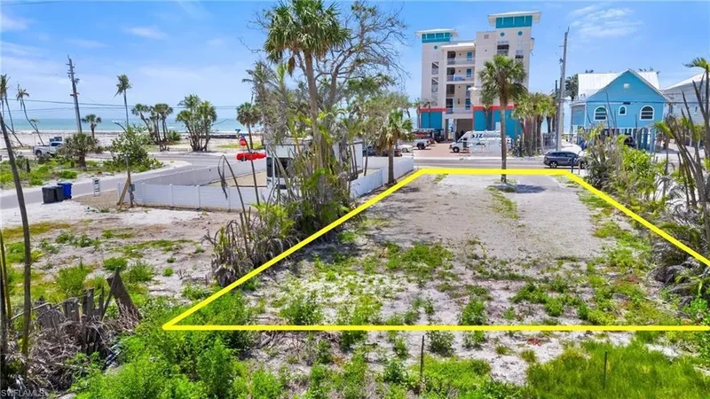5421 / 5425, Fort Myers Beach, Florida, United States. - Photo 11