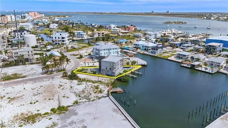 855 Lagoon ST, Fort Myers Beach, Florida, United States. - Photo 26