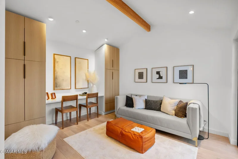 33235 Mulholland Highway, Malibu, CA 90265, Malibu, California, United States. - Photo 35