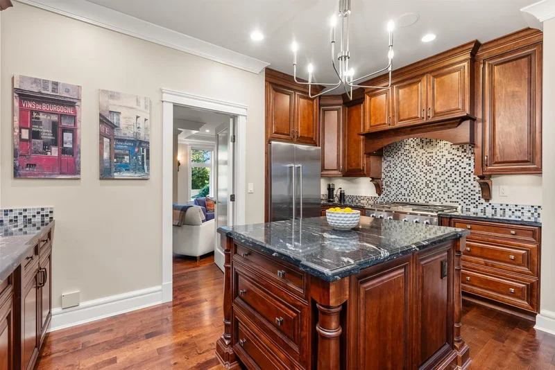 452 Tempe Crescent, North Vancouver, British Columbia, Canada. - Photo 29
