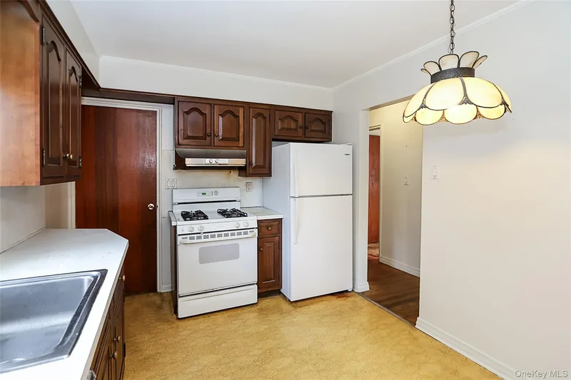 707 147th Street, Whitestone, NY 11357, New York, New York, United States. - Photo 22