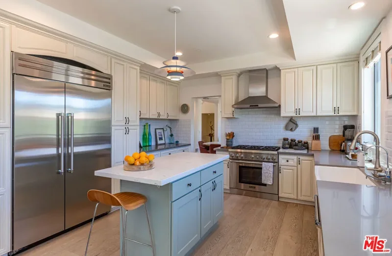 1045 Cold Canyon Road, Hidden Hills, California, United States. - Photo 15