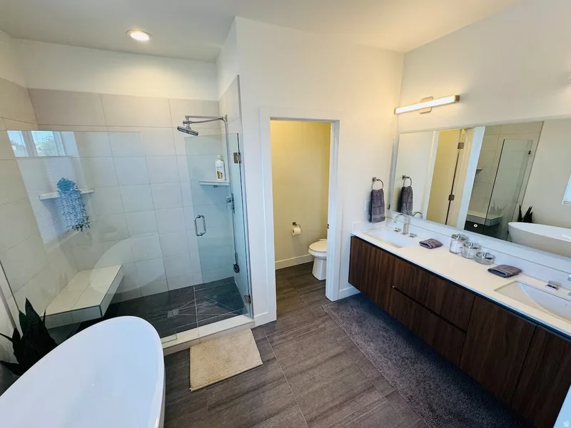 1538 E TALO CT, Salt Lake City, Utah, United States. - Photo 14