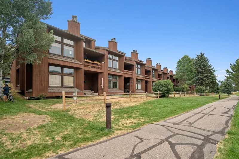 760 W Beaver Creek Boulevard #202 , Avon, CO 81620, Avon, Colorado, United States. - Photo 5