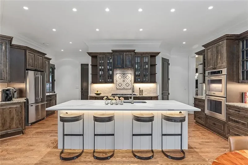 590 Windsor Parkway, Atlanta, GA 30342, Atlanta, Georgia, United States. - Photo 45