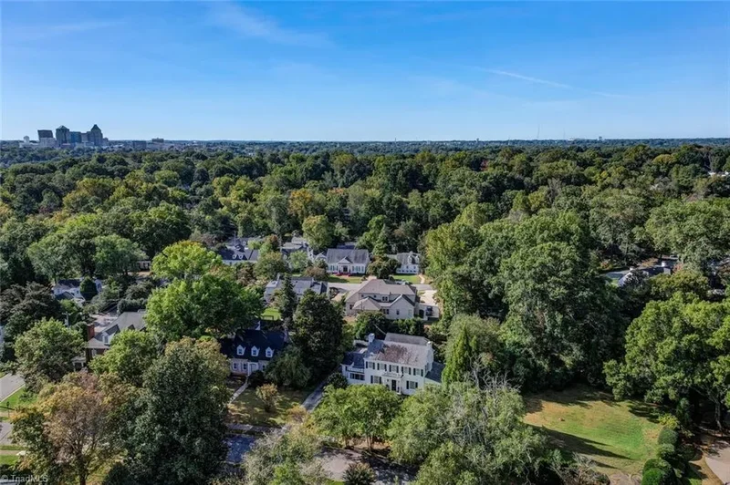 705 Woodland Drive, Greensboro, North Carolina, United States. - Photo 38