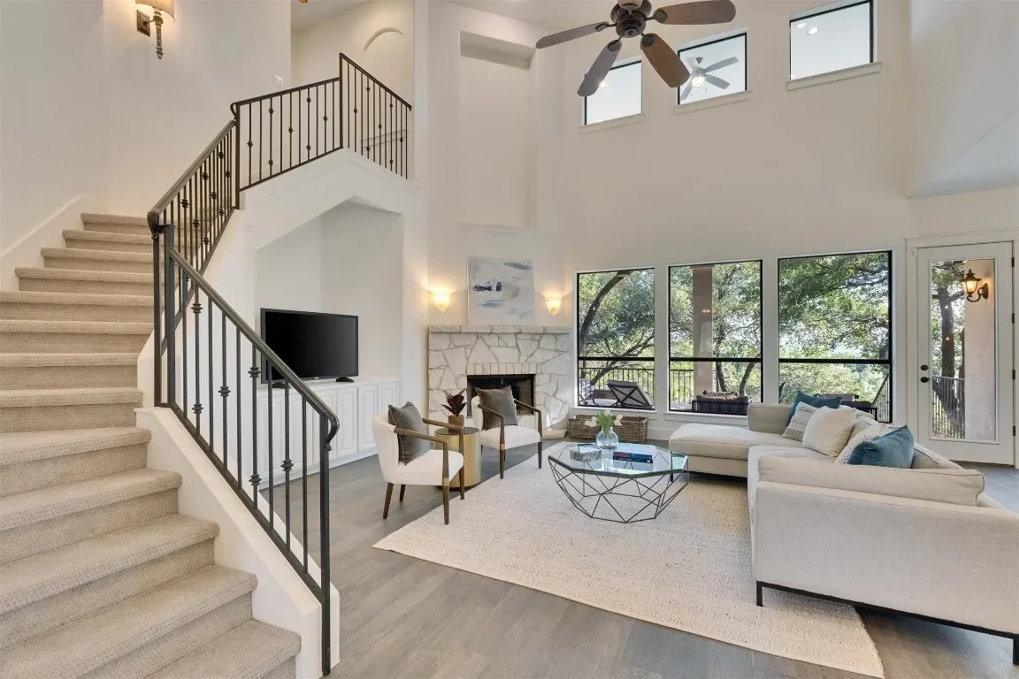 13601 Montview Drive, Austin, TX 78732, Austin, Texas, United States. - Photo 11