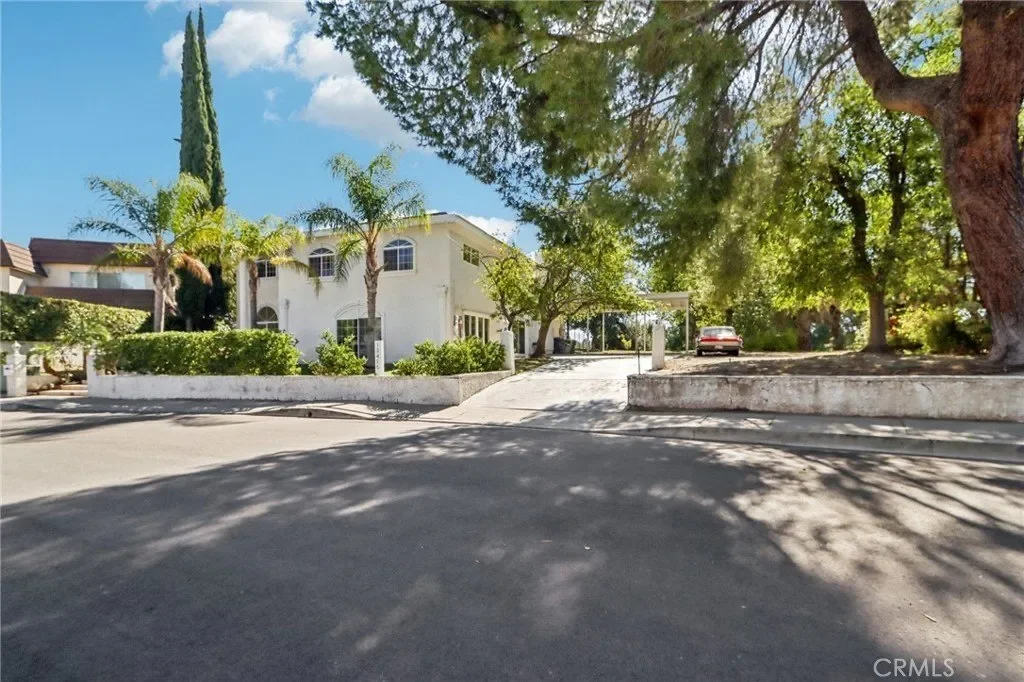 12426 Henzie Place, Granada Hills, CA, 91344, USA, Los Angeles, California, United States. - Photo 33
