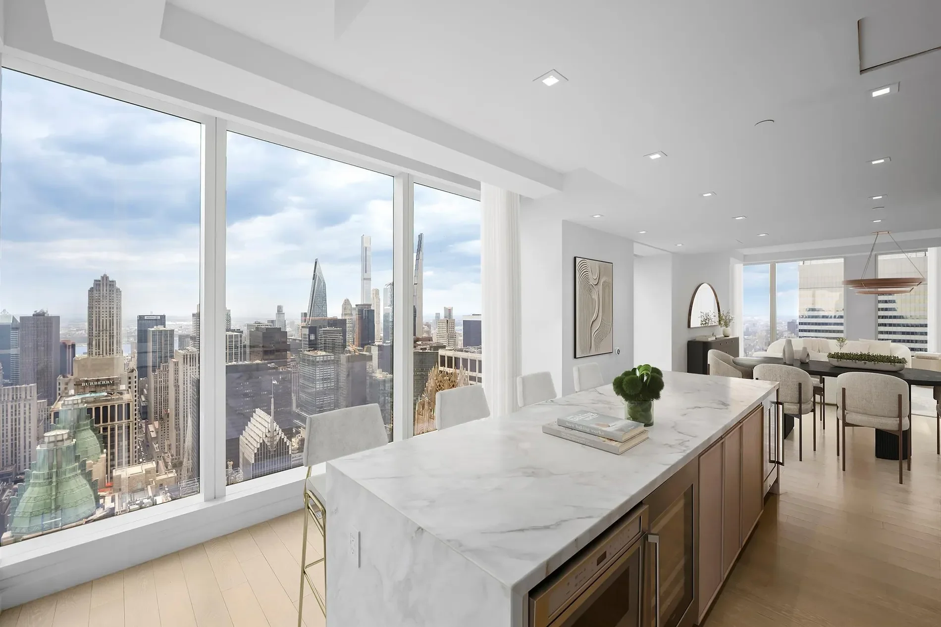 THE CENTRALE, 138 E 50TH ST, New York, New York, United States. - Photo 2