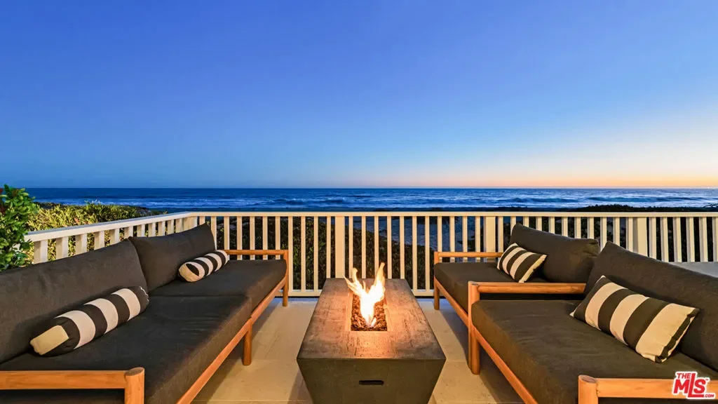 30718 Pacific Coast Highway, Malibu, California, United States. - Photo 19