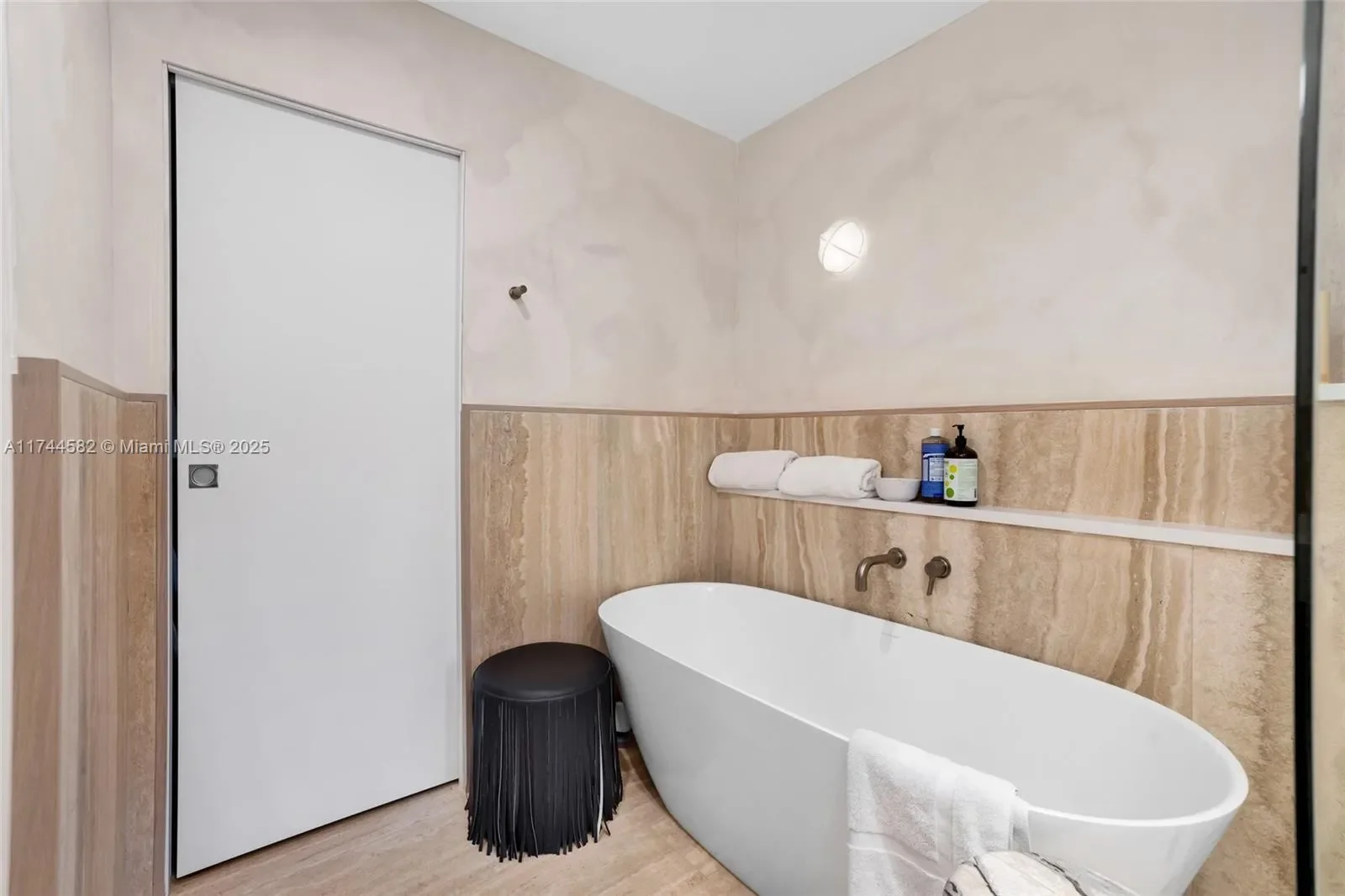 1250 NE 87th St, Miami, Florida, United States. - Photo 11