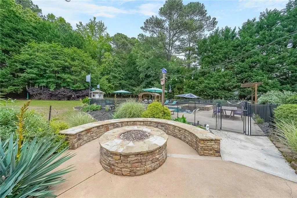 4135 Creekwood Drive, Cumming, Georgia, United States. - Photo 4