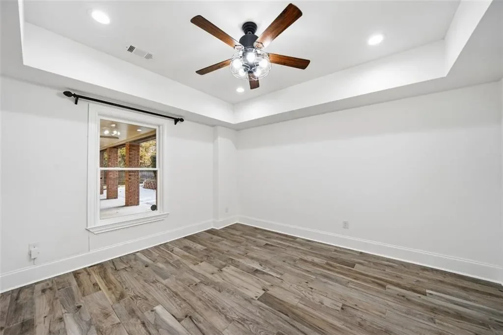 7611 Regency Circle, Sandy Springs, GA 30350, Atlanta, Georgia, United States. - Photo 37