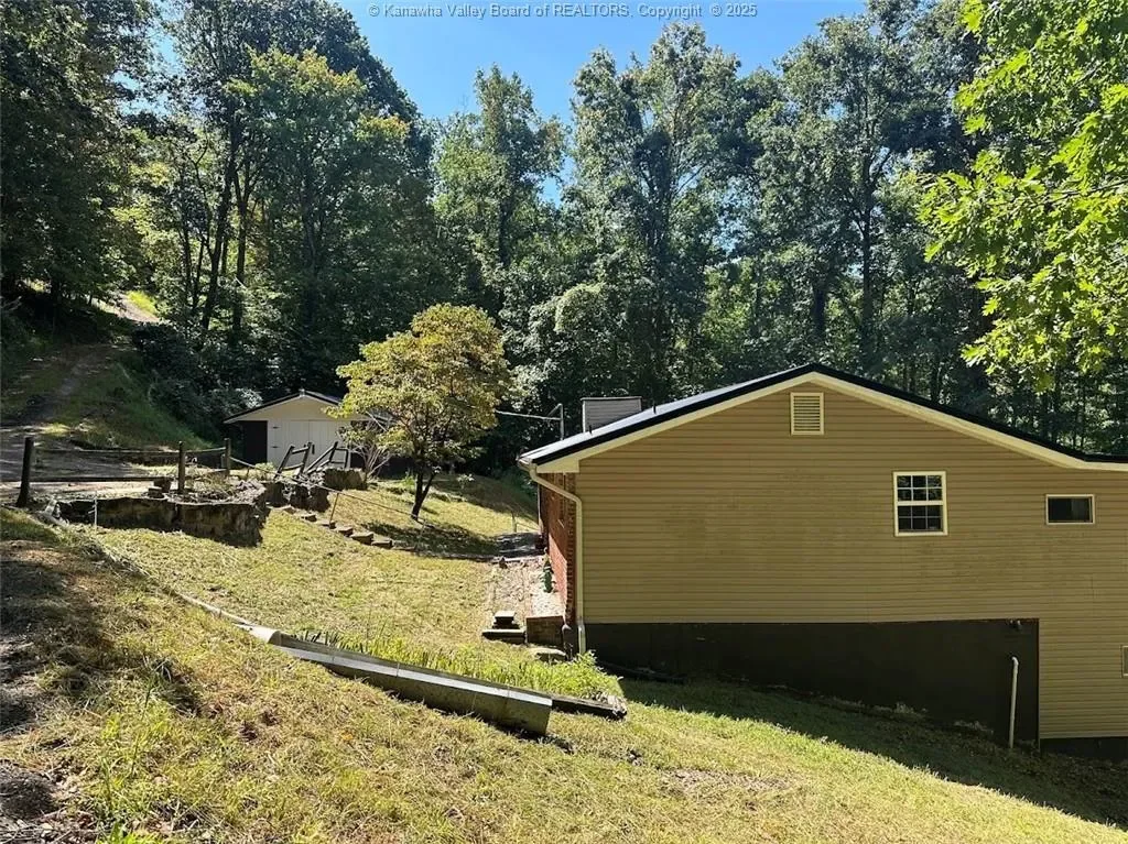 2145 Smith Rd., Charleston, WV 25314, Charleston, West Virginia, United States. - Photo 29