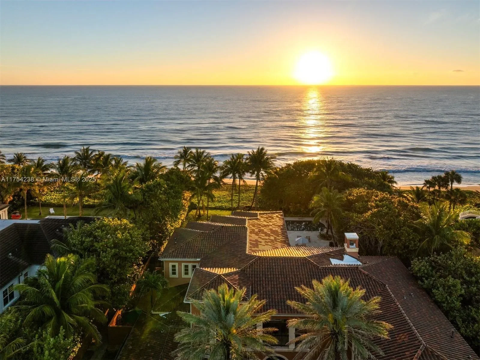 1091 Hillsboro Mile, Hillsboro Beach, Florida, United States. - Photo 53