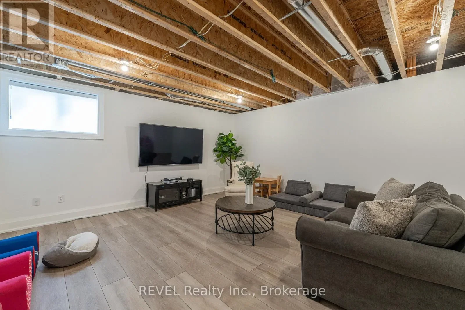 Gallery photo 10