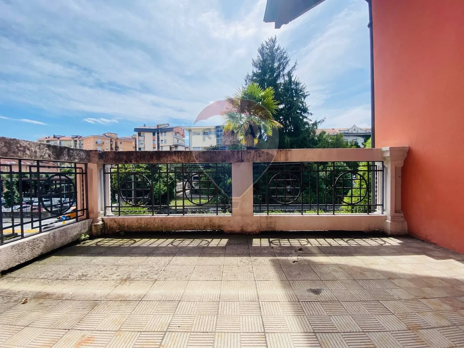 Corso Cairoli, Intra, Piedmont, Italy. - Photo 8