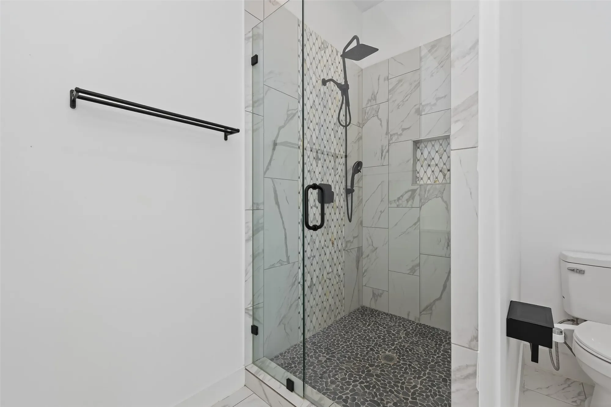 8006 Longridge Drive, Houston, TX 77055, Houston, Texas, United States. - Photo 25