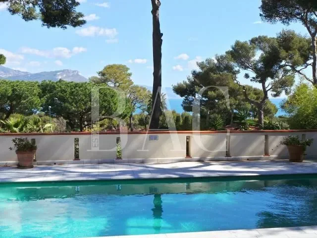 Saint-Jean-Cap-Ferrat, Provence-Alpes-Côte d'Azur, France. - Photo 8