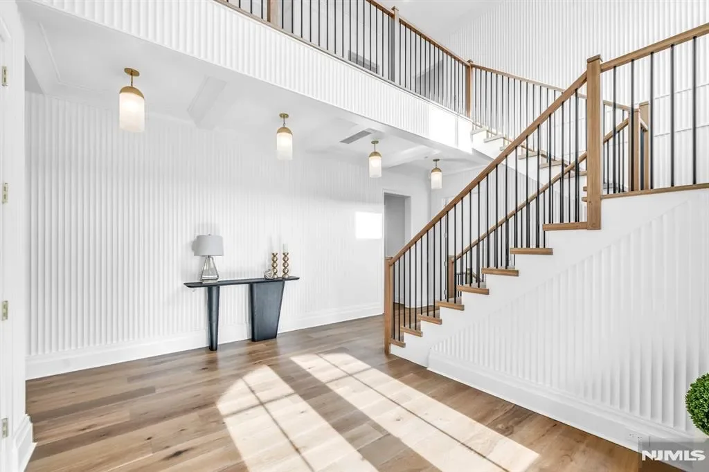 121 Jacquelin Avenue, Ho-Ho-Kus, New Jersey, United States. - Photo 1