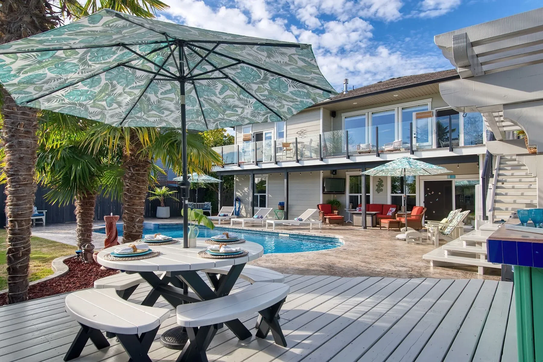 Exterior photo 9