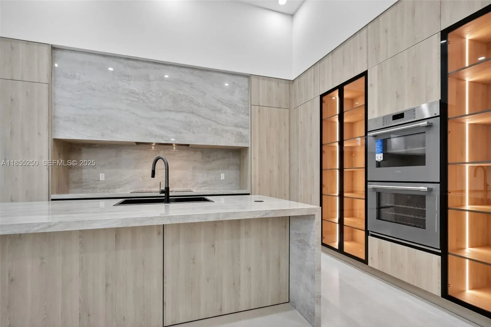 3303 W Stonebrook Cir, Davie, Florida, United States. - Photo 11