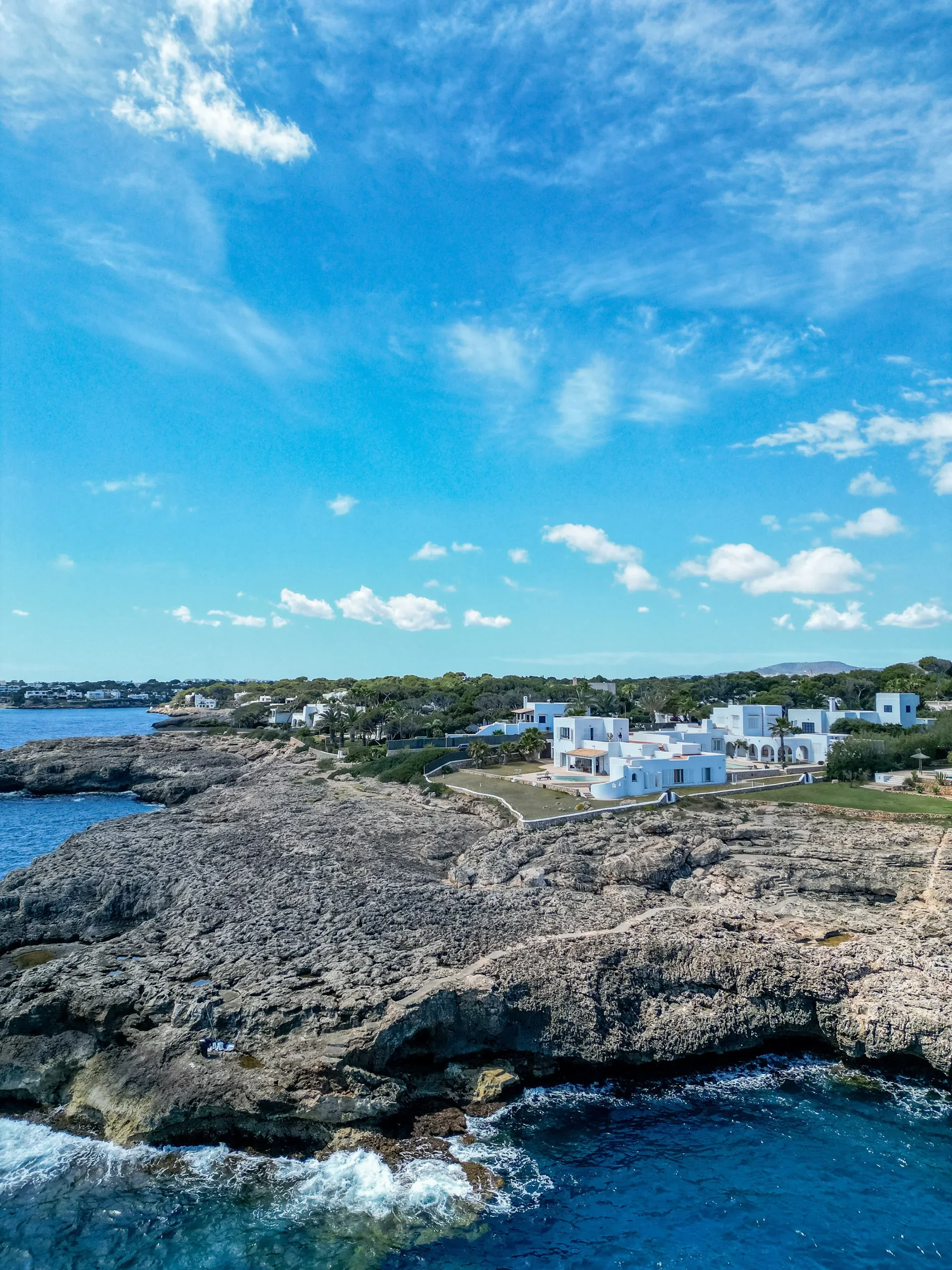 First sea line villa in Cala d'Or