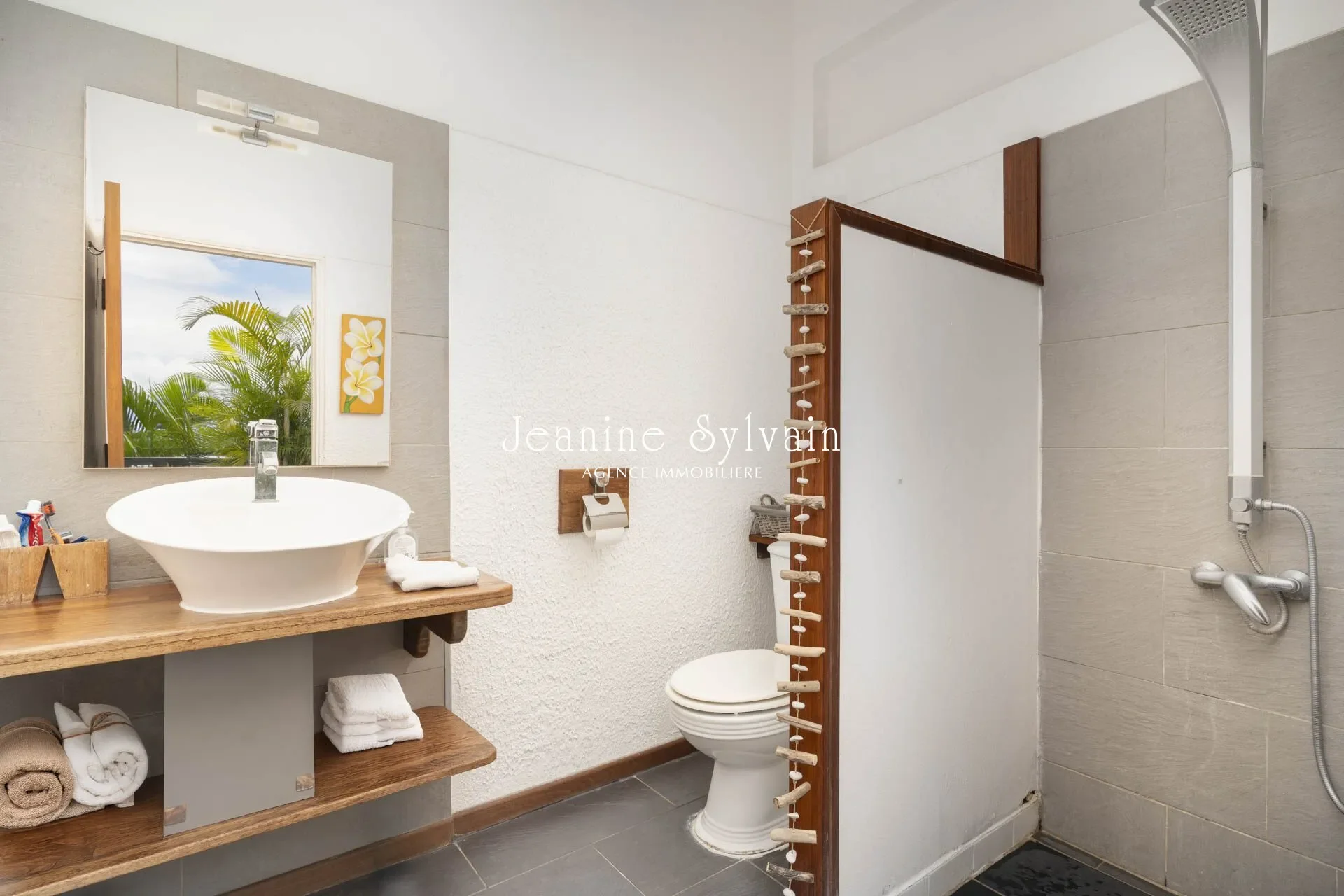 Gallery photo 9