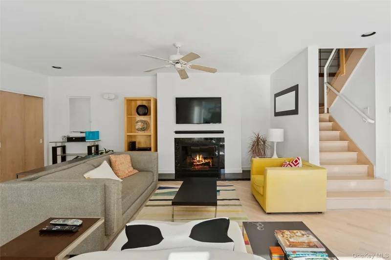 40 Fulton Avenue, Atlantic Beach, New York, United States. - Photo 16