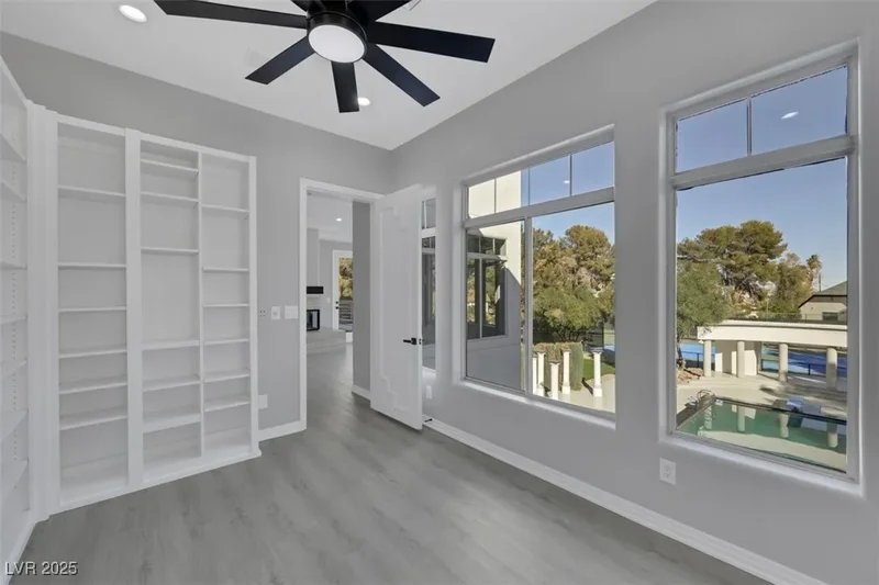 3860 Hildebrand Lane, Las Vegas, Nevada, United States. - Photo 31
