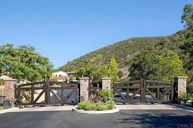 1122 Via Vera Cruz, San Marcos, California, United States. - Photo 28