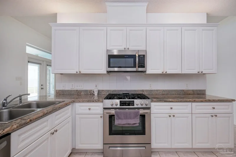 5450 N Shore Rd, Pensacola, FL 32507, Pensacola, Florida, United States. - Photo 34