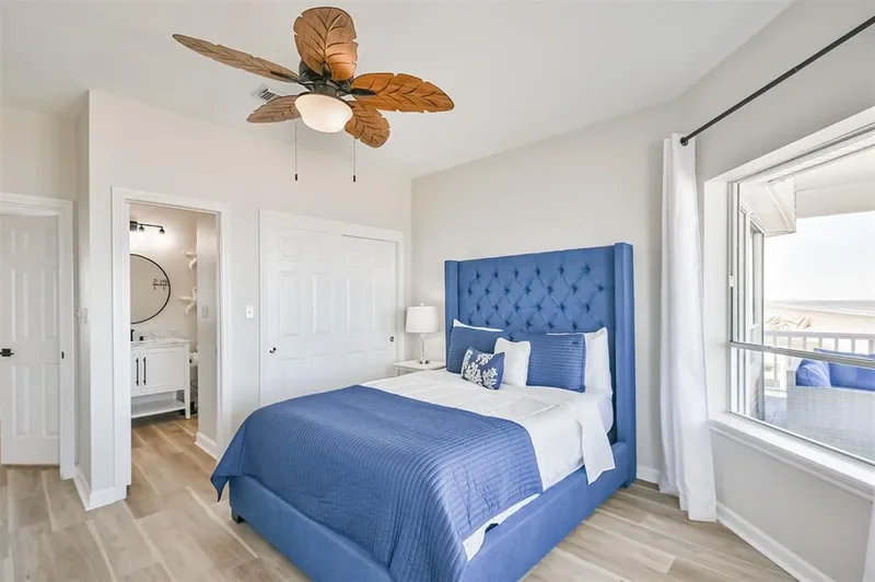 11811 Sunbather Lane, Galveston, Texas, United States. - Photo 26