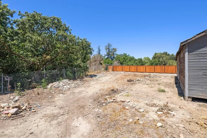 850 Calhoun Street, San Jose, California, United States. - Photo 14
