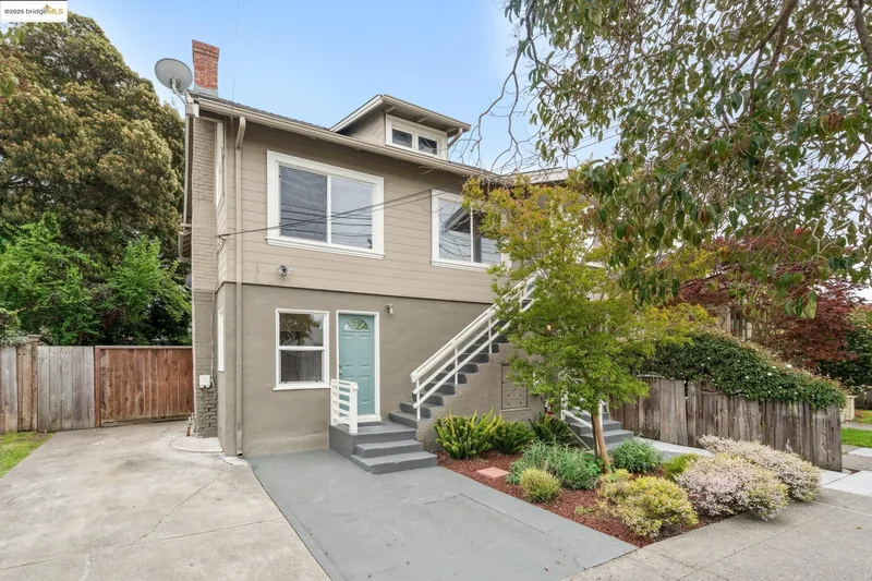 1226 Russell Street, Berkeley, California, United States. - Photo 6