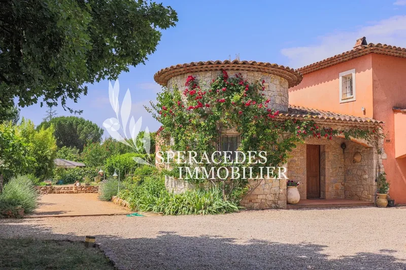 Saint-Cézaire-sur-Siagne - Charming bastide