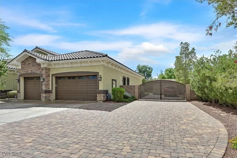 8485 Frazier Park Court, Las Vegas, NV 89143, Las Vegas, Nevada, United States. - Photo 65