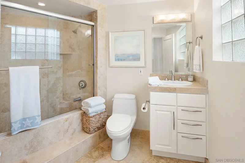 25 The Point, Coronado, California, United States. - Photo 52