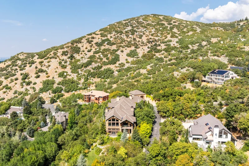 3409 E Seven Springs Drive, Sandy, UT 84092, Sandy, Utah, United States. - Photo 5
