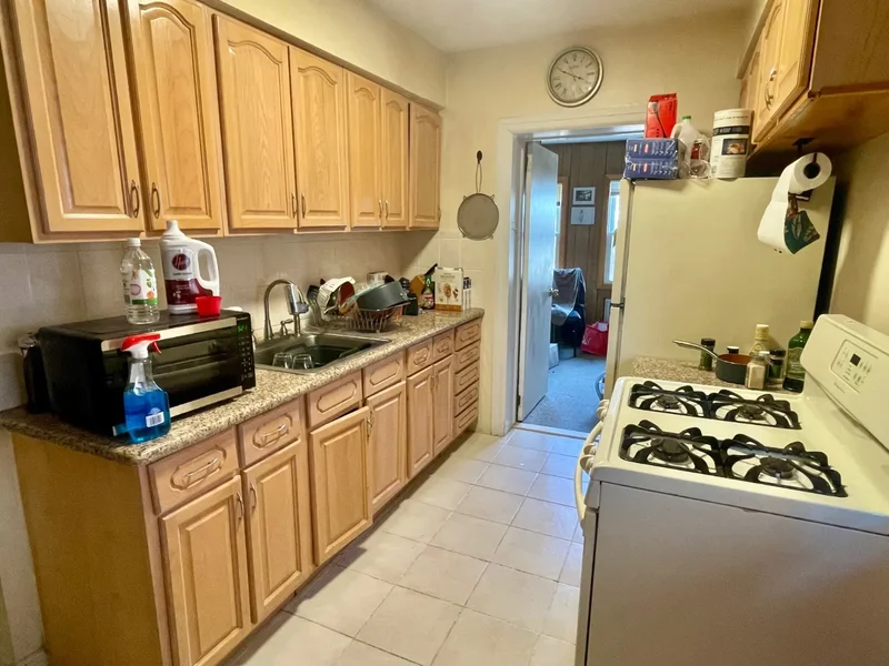 69-15 Cloverdale Blvd, New York, New York, United States. - Photo 14