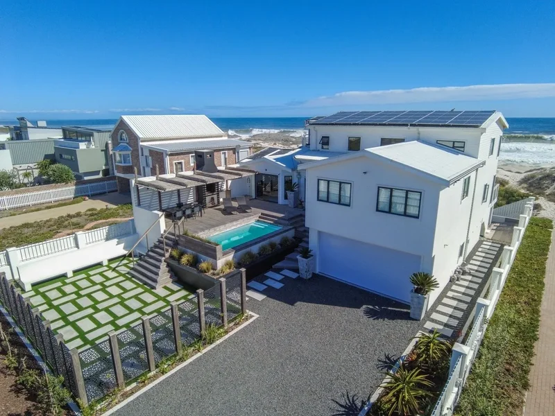 The Sandbanks - luxury beach house