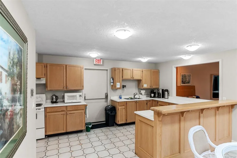 901 Kentwood Lane 22, Saanich, British Columbia, Canada. - Photo 21