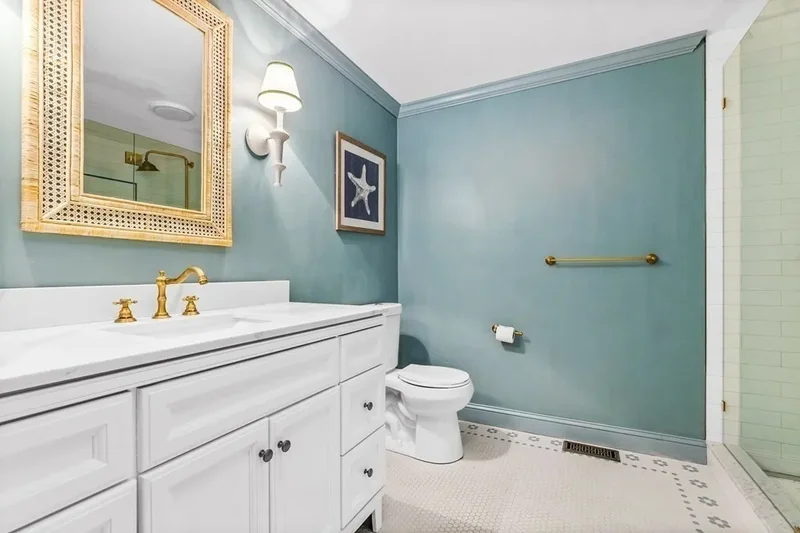 640 Main St, Hingham, MA 02043, Hingham, Massachusetts, United States. - Photo 18