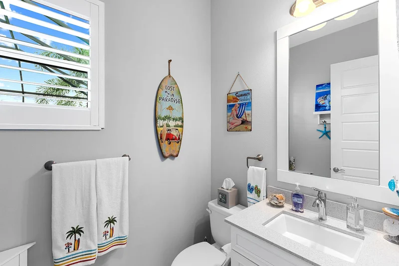 8273 Grande Shores Drive, Sarasota, FL 34240, Sarasota, Florida, United States. - Photo 29