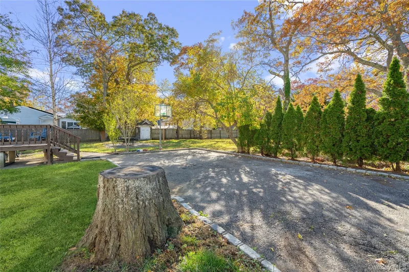 64 Vernon Avenue, Manorville, New York, United States. - Photo 38