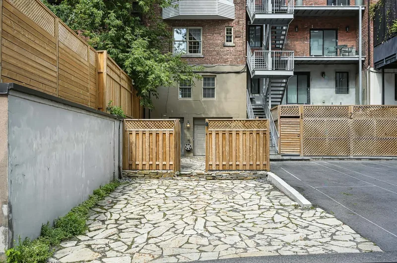 1524 Av. des Pins O., Montréal, Quebec, Canada. - Photo 30