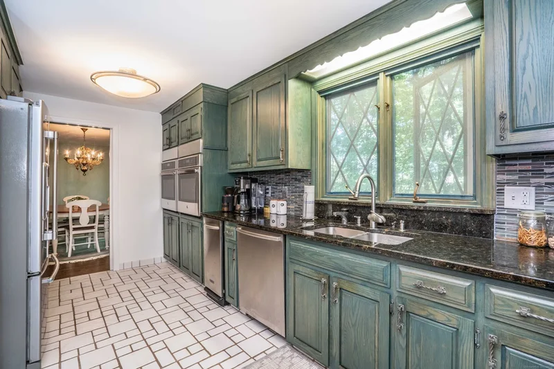 15 Rushleigh Road, West Hartford, Connecticut, United States. - Photo 11