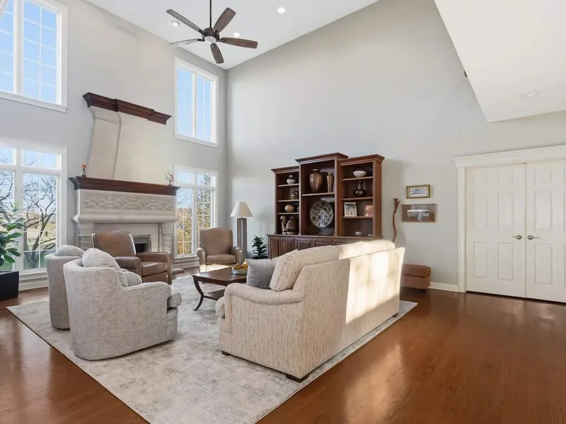 2363 Fawn Lake Circle, Naperville, IL, 60564, USA, Naperville, Illinois, United States. - Photo 17