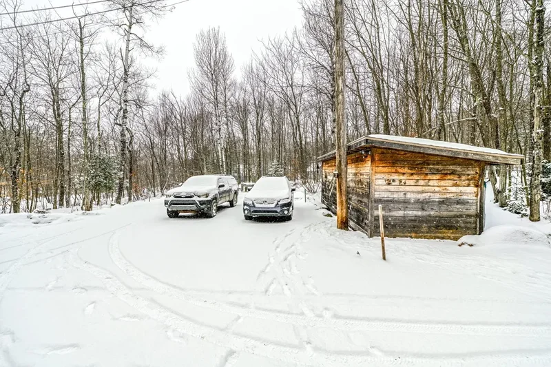 Sutton, Quebec, Canada. - Photo 12