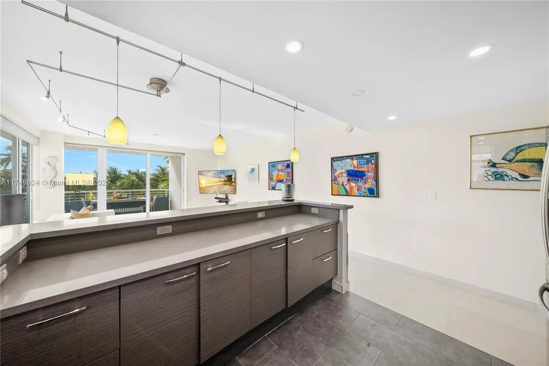 200 Ocean Dr 5D, Miami Beach, Florida, United States. - Photo 16